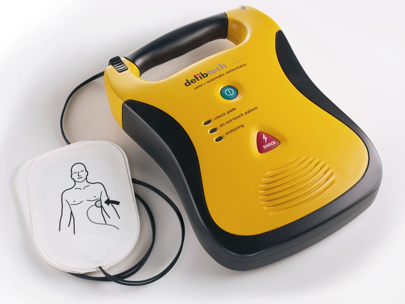 defibrillatore semiautomatico