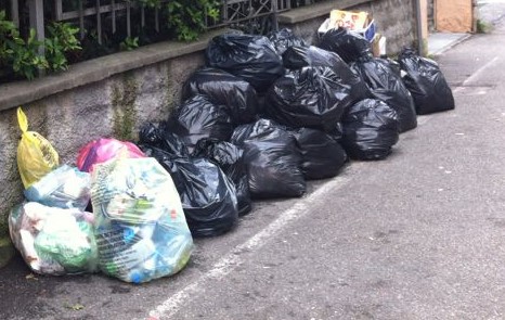 sacchi rifiuti rsu