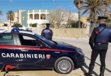 Mazara del Vallo, ruba la borsa a un’anziana mentre prega in chiesa: denunciata 34enne